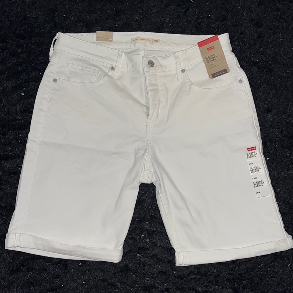 Levi’s Bermuda shorts
